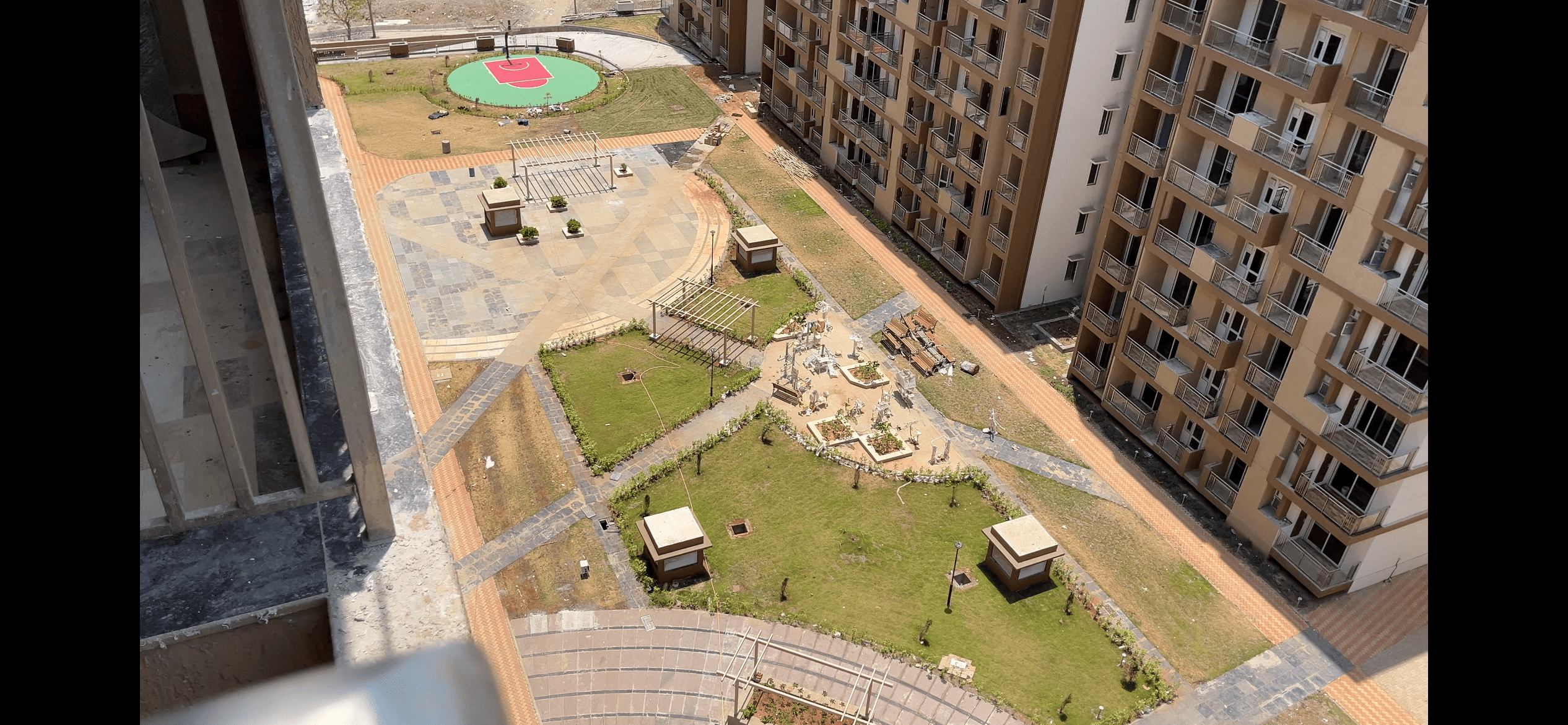 Landscaped Central Courtyard